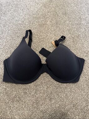 SKIMS Black Smooth Molded T-Shirt Bra